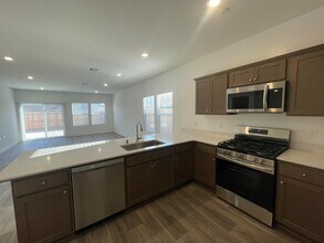 4275 Joaquin Ave in Clovis, CA - Building Photo - Building Photo