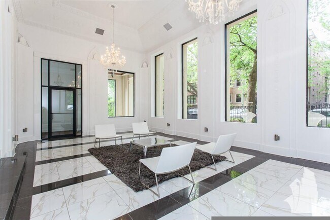 920 W Carmen Ave, Unit 3A in Chicago, IL - Foto de edificio - Building Photo