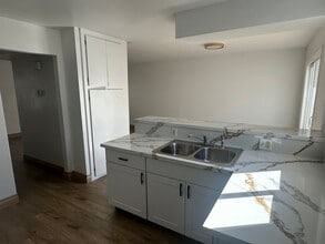347 N Eucalyptus Ave in Rialto, CA - Building Photo - Building Photo
