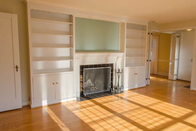 4738 47th Ave NE in Seattle, WA - Building Photo - Building Photo