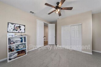 30795 Mossy Bend Ln in Murrieta, CA - Foto de edificio - Building Photo