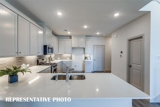 9585 Speaker Dr in Frisco, TX - Building Photo - Building Photo