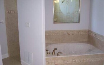 90 N Lakewalk Dr in Palm Coast, FL - Building Photo - Building Photo