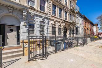 691 Madison St in Brooklyn, NY - Building Photo - Building Photo