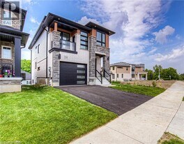 719 Benninger Dr in Kitchener, ON - Building Photo