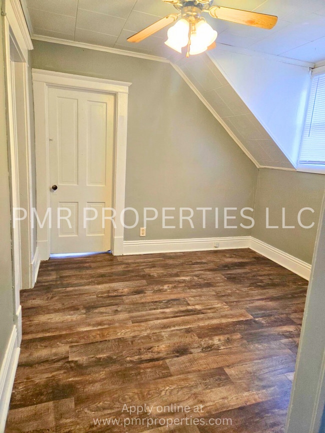 104 E Graham Ave in Council Bluffs, IA - Building Photo - Building Photo