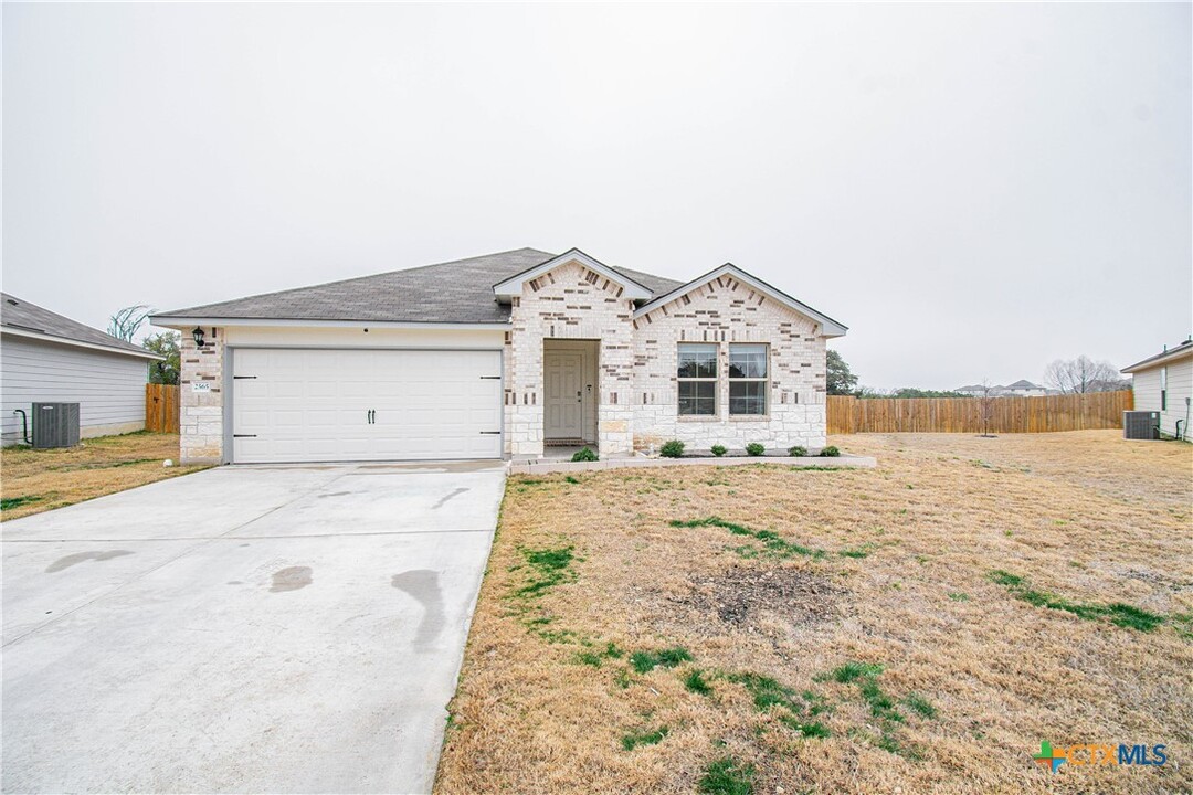 2565 Merganser Dr in Copperas Cove, TX - Building Photo