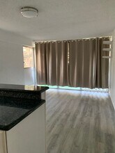 1535 Punahou St in Honolulu, HI - Building Photo - Building Photo