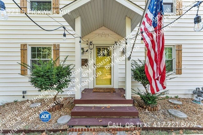 921 S Pickwick Ave in Springfield, MO - Building Photo - Building Photo