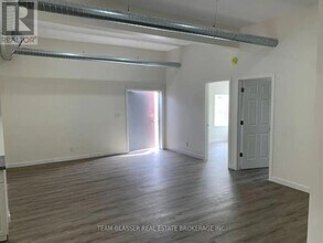 423-423 Hamilton Rd in London, ON - Building Photo - Building Photo