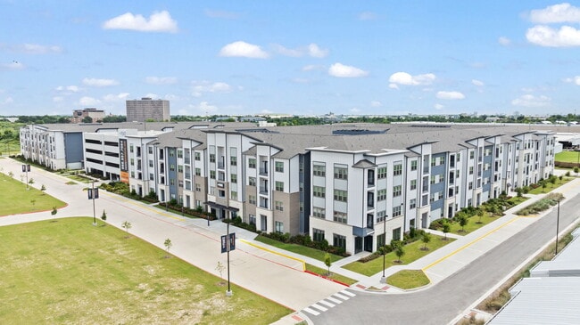 The Pointe at Bayou Bend in Houston, TX - Building Photo - Building Photo