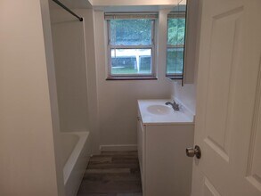 171 Osborne Rd, Unit Ground in Harrison, NY - Building Photo - Building Photo