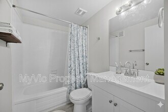 10152-10158 158 St NW in Edmonton, AB - Building Photo - Building Photo