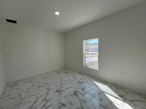 3310 27th St W in Lehigh Acres, FL - Building Photo - Building Photo