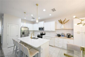 2343 Sheen Ln in Naples, FL - Building Photo - Building Photo