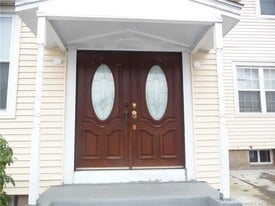 1 Eastview St in Hartford, CT - Building Photo