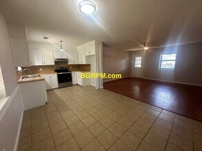 423 Honeysuckle Ln in Cabot, AR - Foto de edificio - Building Photo