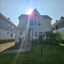 3294 E 146th St in Cleveland, OH - Building Photo