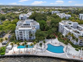 750 NE 64th St in Miami, FL - Building Photo