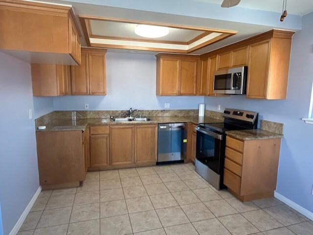 property at 1554 Border Ave
