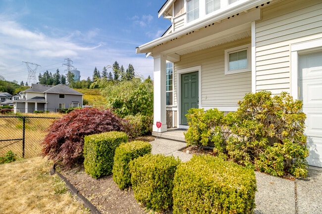 property at 6705 Charlotte Ave SE