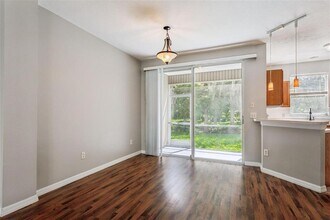 2148 Golden Oak Ln in Valrico, FL - Building Photo - Building Photo