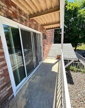 73 Charlesbank Rd in Newton, MA - Building Photo - Building Photo