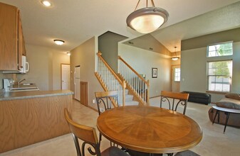 140 Bridgewater Trl in Hudson, WI - Building Photo - Building Photo