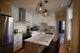 4619 R. Saint-Denis in Montréal, QC - Building Photo - Building Photo