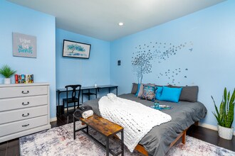 13166 Monrovia St in Hesperia, CA - Building Photo - Building Photo