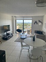 2350 NE 135th St, Unit 1109 in North Miami, FL - Building Photo