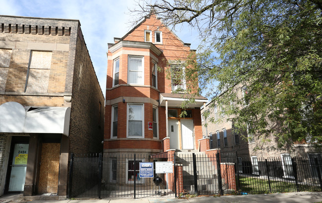 2452 S Spaulding Ave in Chicago, IL - Building Photo - Primary Photo