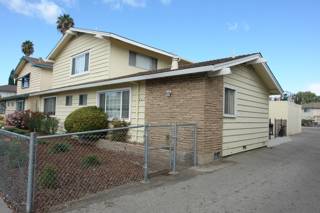 827 Hillsdale Ave in San Jose, CA - Building Photo