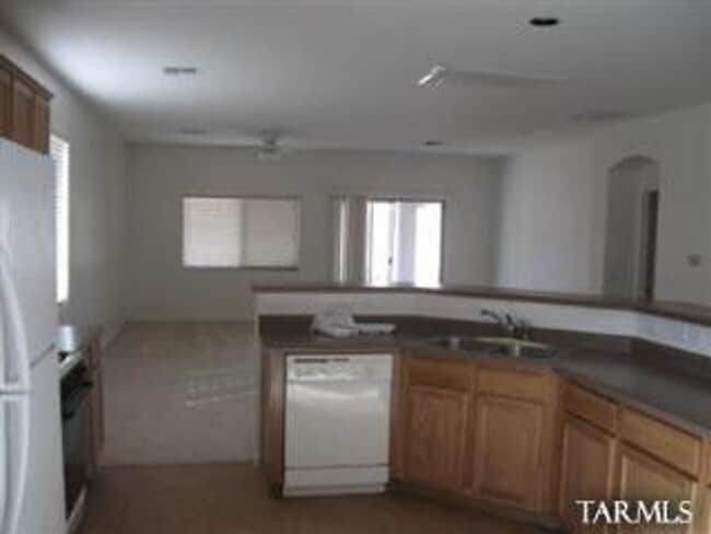 11104 W Prairie Willow Dr in Marana, AZ - Building Photo - Building Photo