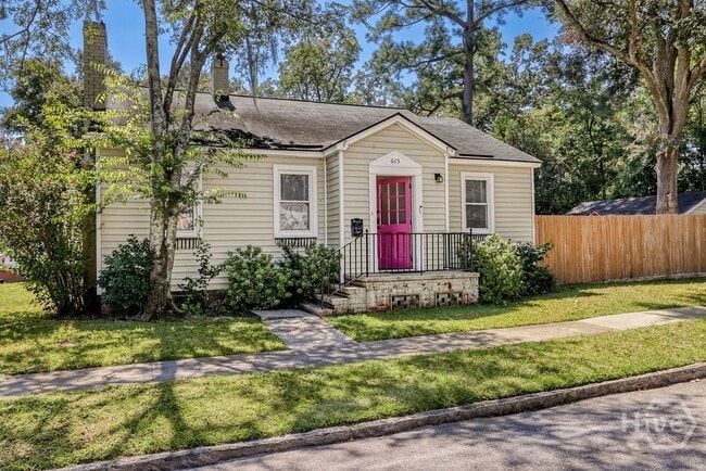 property at 615 E 36th St