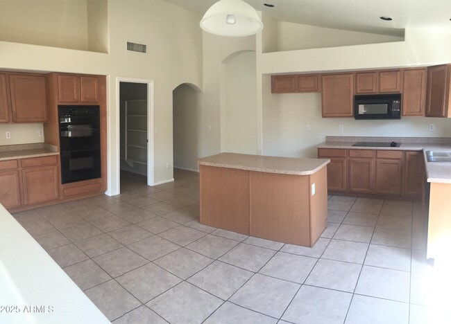 16423 W Monroe St in Goodyear, AZ - Building Photo - Building Photo