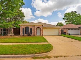 5807 Rock Meadow Trail in Arlington, TX - Building Photo