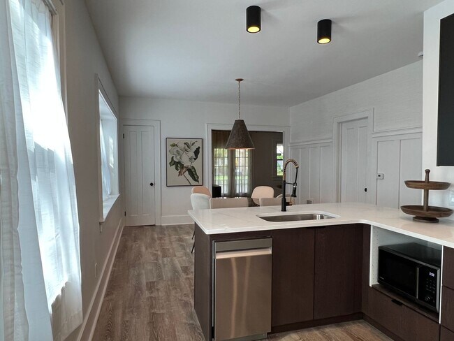 property at 1075 Garson Ave