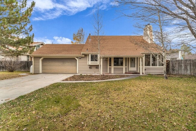 2750 Holiday Ranch Loop Rd