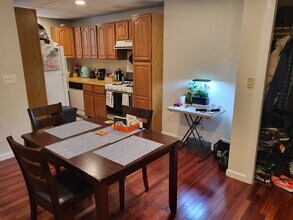 103 Alder St, Unit 1 in Waltham, MA - Building Photo - Building Photo