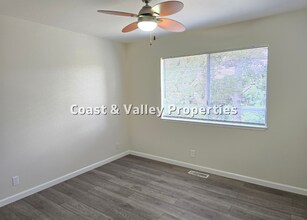7187 Langley Ct in Salinas, CA - Building Photo - Building Photo