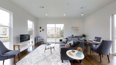 4905 Live Oak St in Dallas, TX - Building Photo - Building Photo