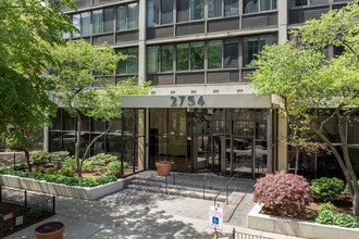 Hampden Tower in Chicago, IL - Building Photo - Building Photo