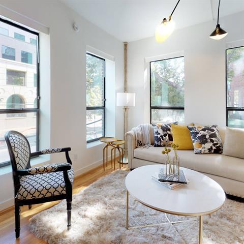 3721 N Hall St in Dallas, TX - Foto de edificio - Building Photo