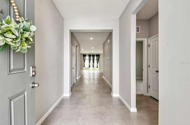 33870 Field Maple Lp in Wesley Chapel, FL - Foto de edificio - Building Photo