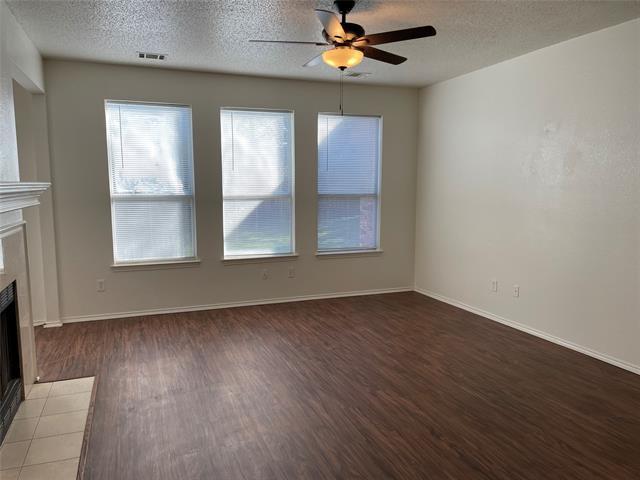 106 Meadowbend Dr in Cedar Hill, TX - Building Photo - Building Photo
