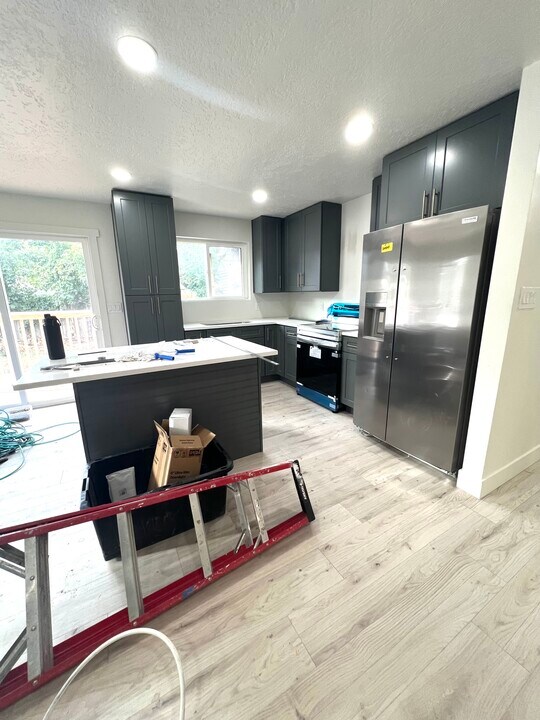 7061 W 3800 S in West Valley City, UT - Building Photo