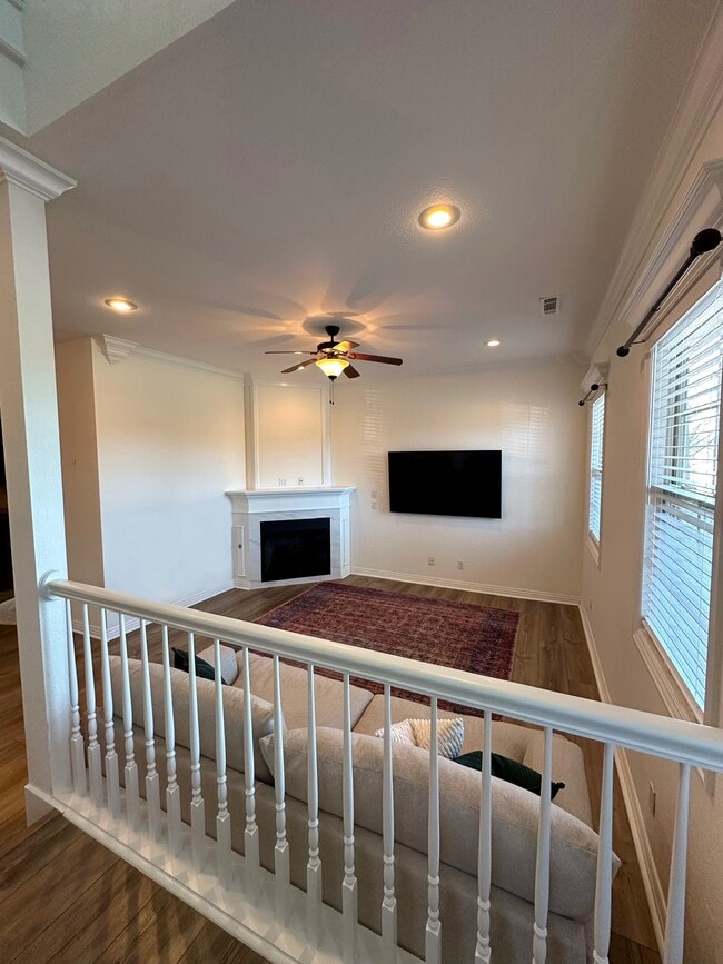 571 N Rupple Rd in Fayetteville, AR - Foto de edificio - Building Photo