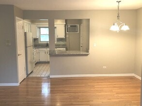 7952 Madison St in River Forest, IL - Building Photo - Building Photo
