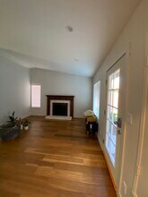 26107 Galvez Ct in Santa Clarita, CA - Building Photo - Building Photo